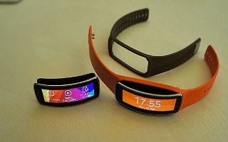 How To Wear - Samsung Gear Fit