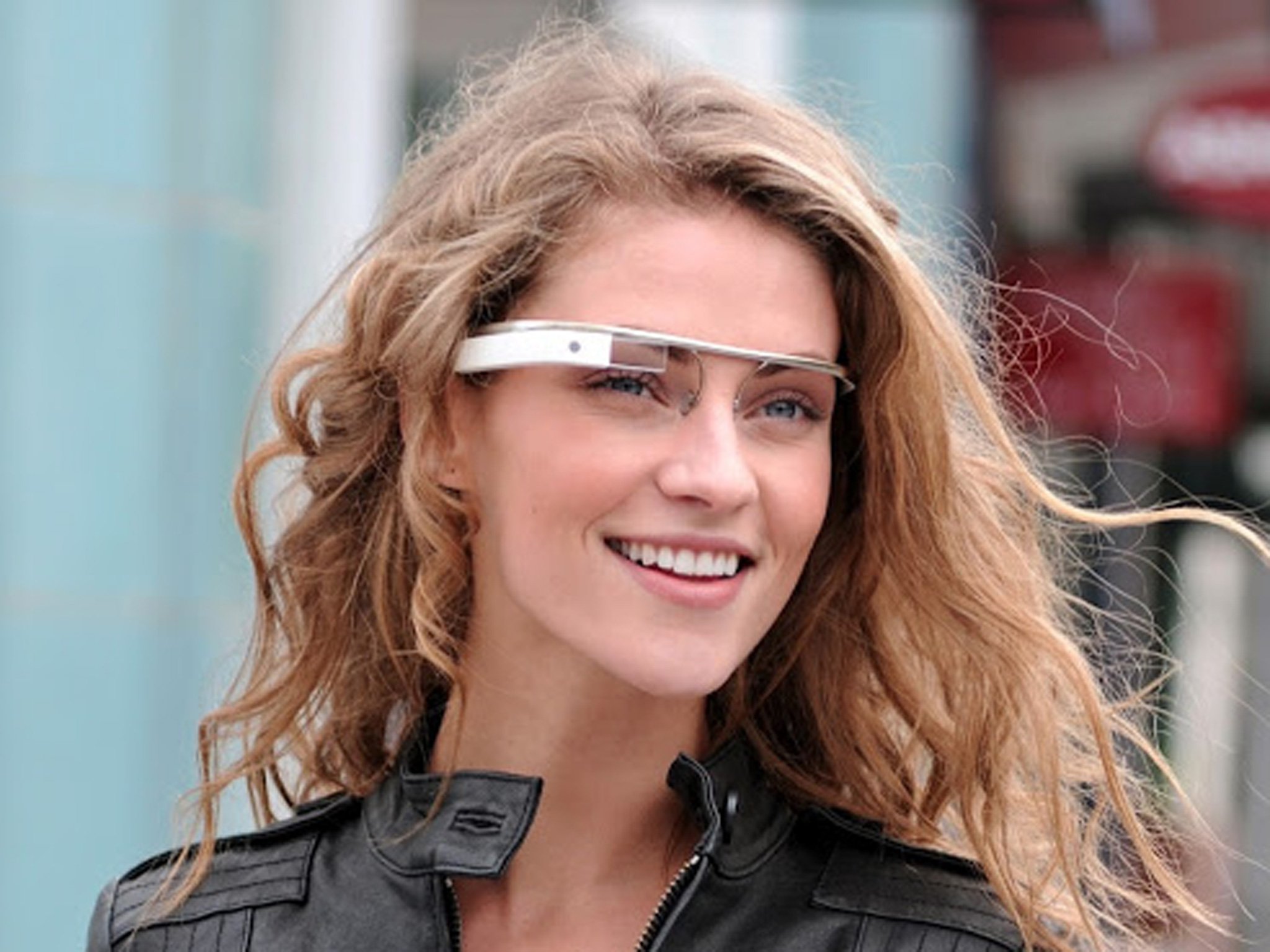 Google Glass Can Display Phone Notifications Now
