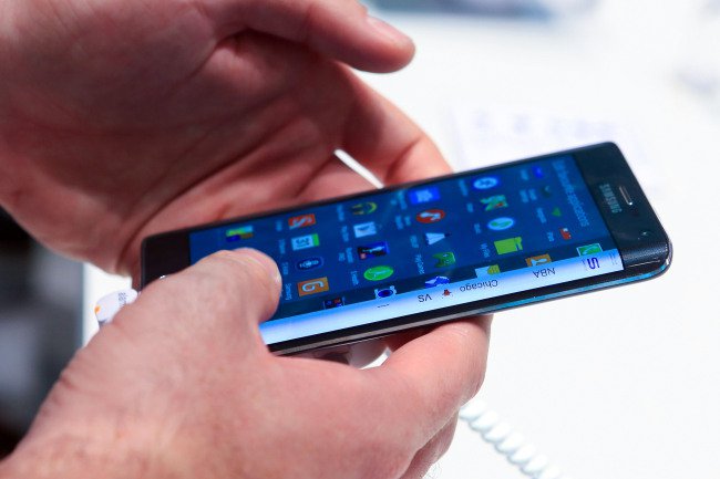 Samsung Galaxy S6 May Have Dual-Edged Flexible Display