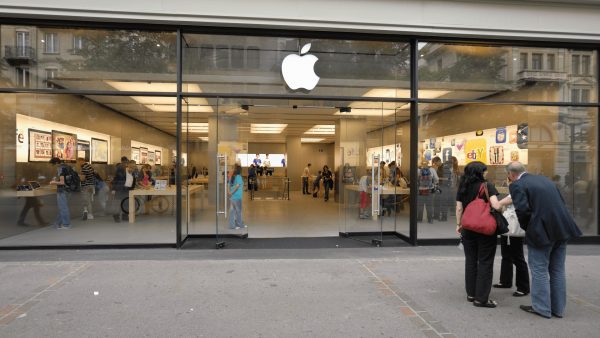 Apple Retail Store - Bahnhofstrasse 77, Zurich
