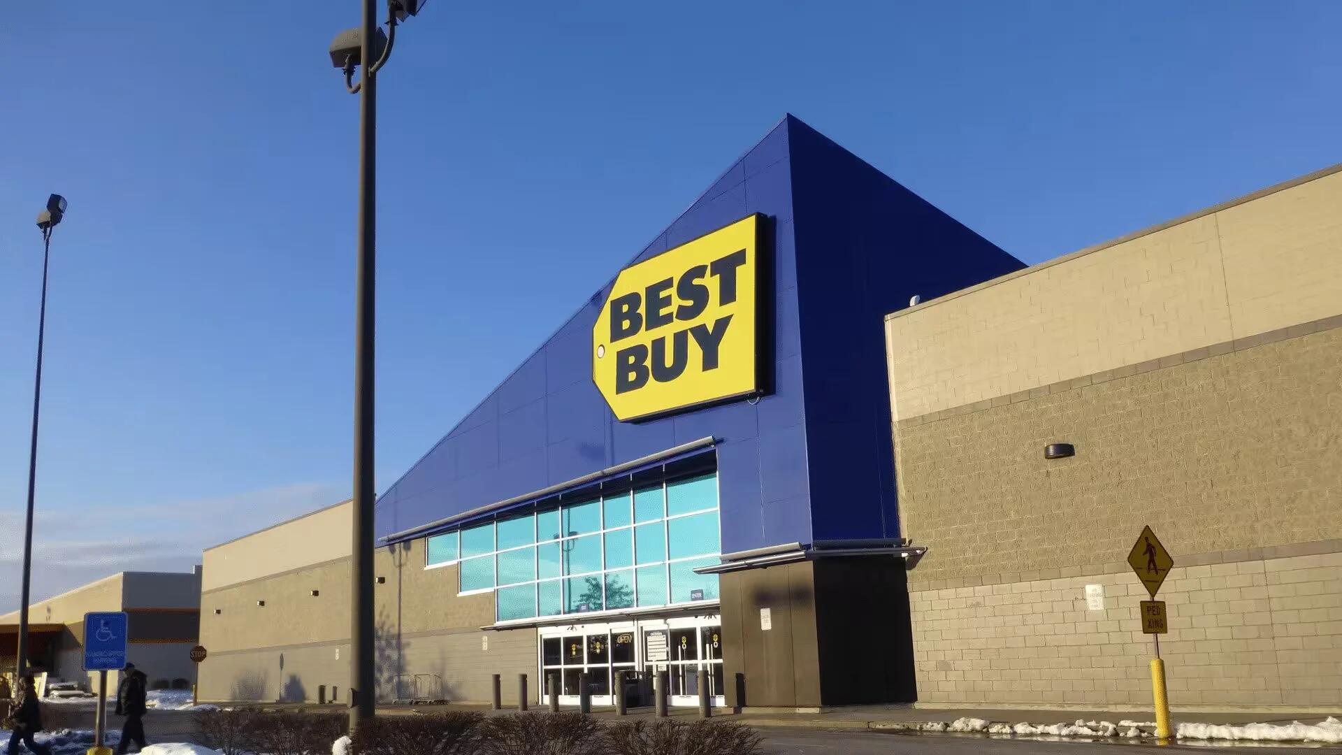 Best Buy plans to stop selling Huawei smartphones