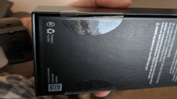 Samsung Galaxy S10 Shipped in an Unsealed Box