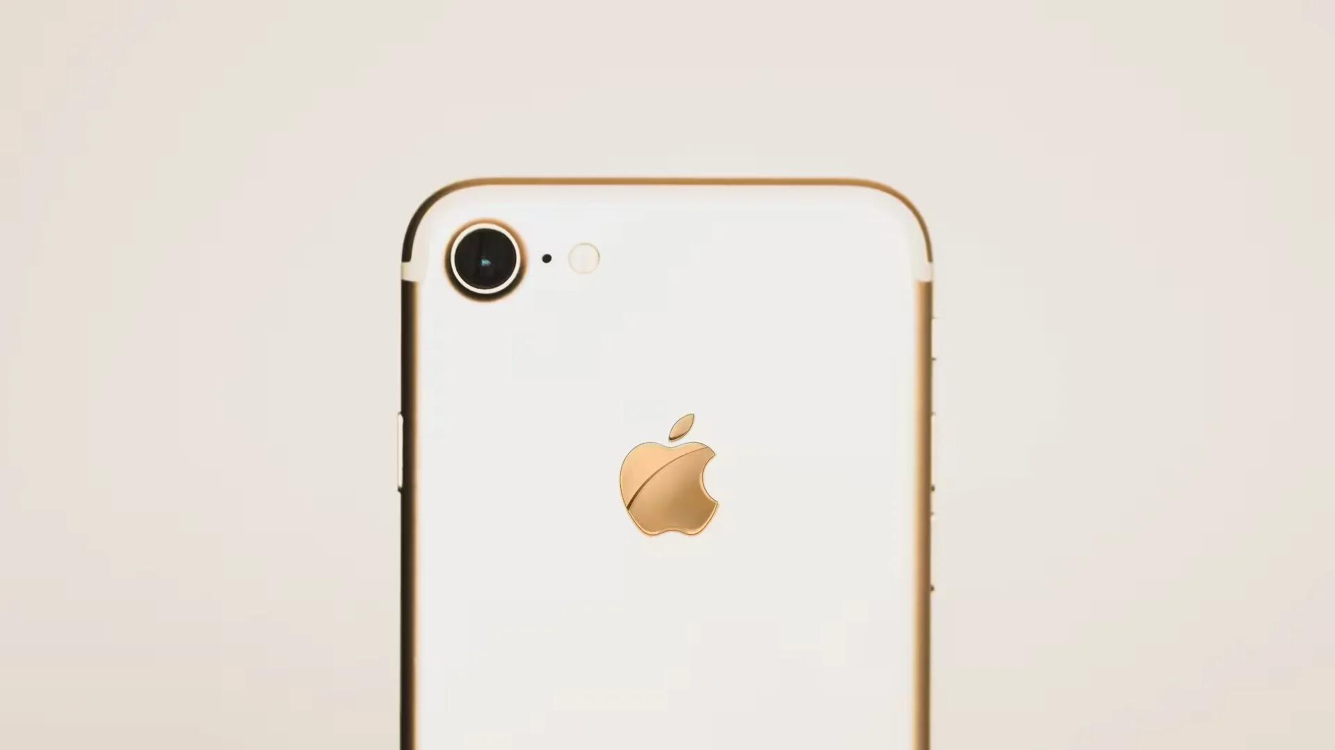 New patent reveals Apple Logo could double as notification light on future iPhones
