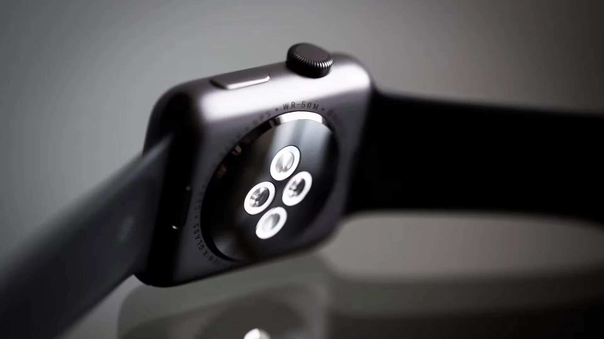 Apple Watch Blood Oxygen detection feature discovered in iOS 14 Code