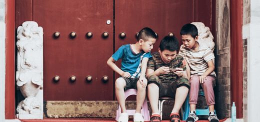 Kids playing video games / Photo by zhang kaiyv from Pexels